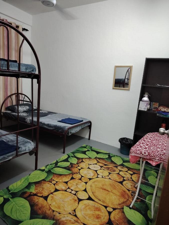 Nisa's Homestay - B&B