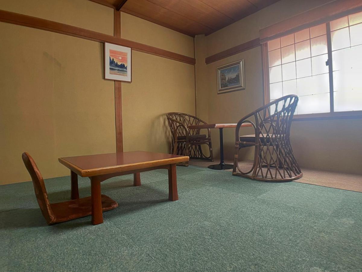 Vierbettzimmer im japanischen Stil