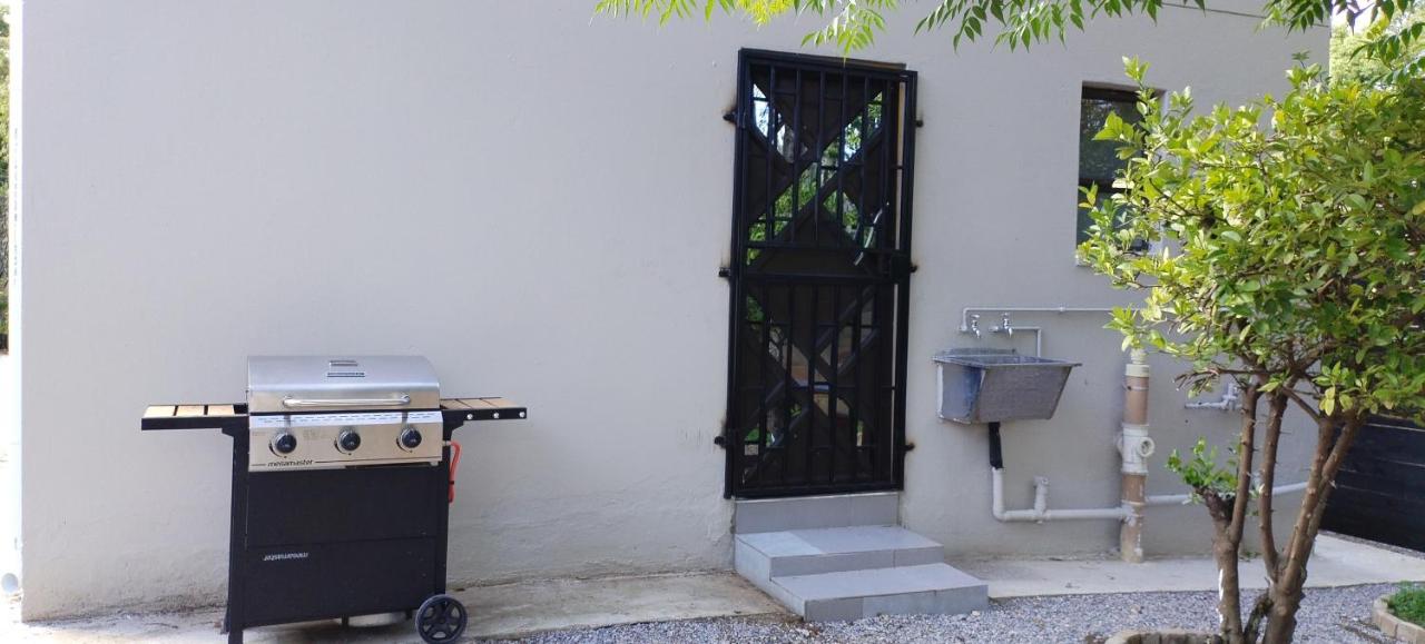 Cypress Nest Retreat - Ferienwohnung Midrand