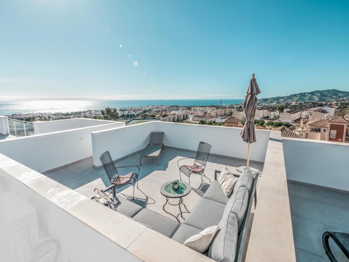 Modern townhouse with 3 terraces, pool and views - Ferienwohnung Nerja