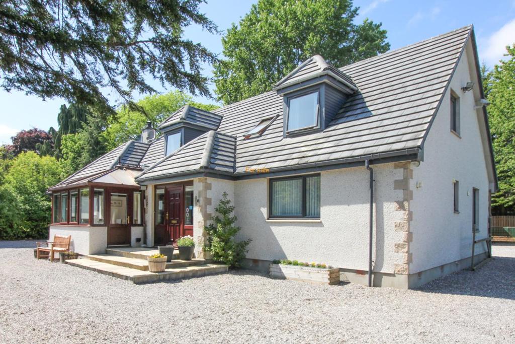 Kilmore Farmhouse - Chambres d’hôtes Drumnadrochit