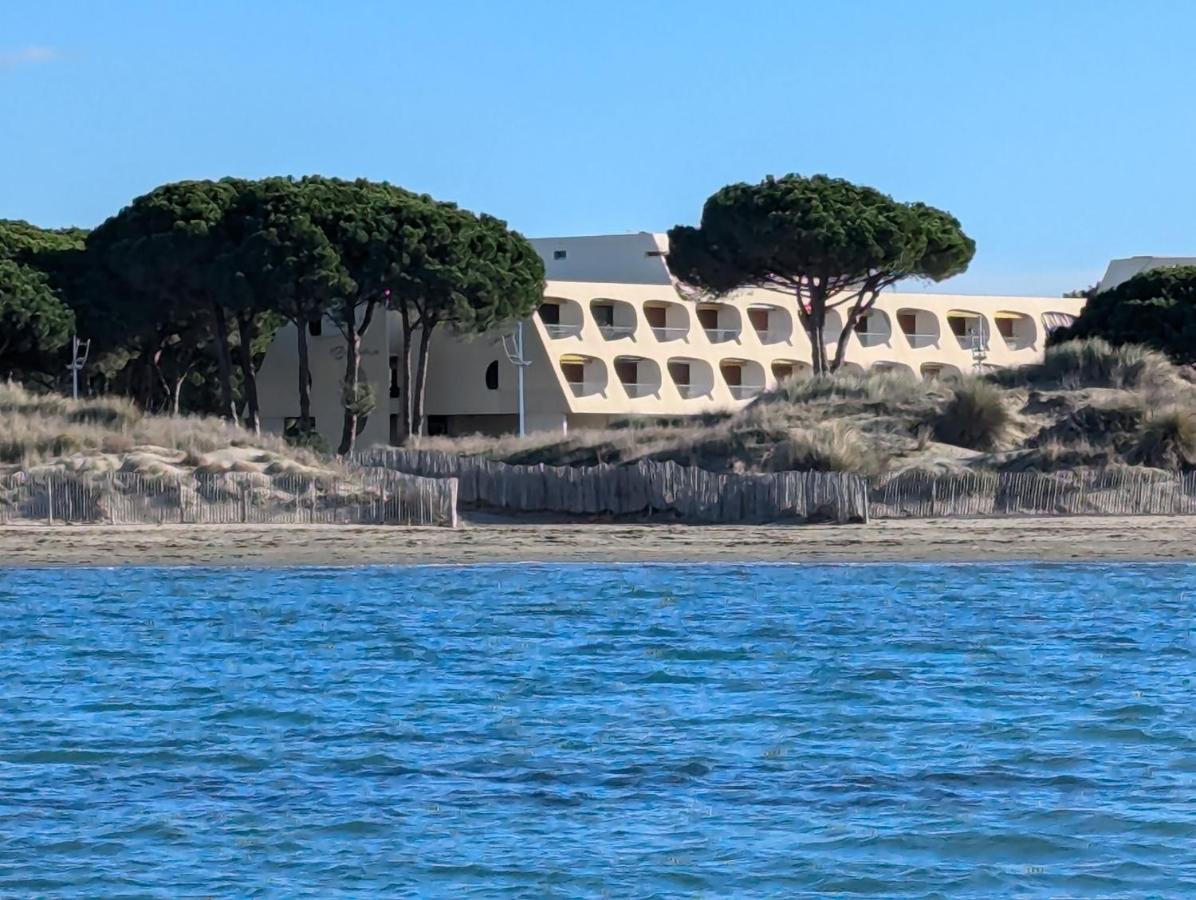 Studio Anny climatisé vue mer avec piscine - B&B