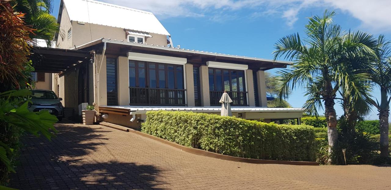 Flamboyant Ocean View - ex Hillside Haven - B&B