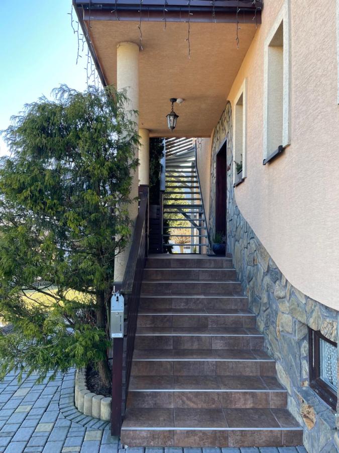 Noclegi Weronika - Bed and Breakfast Czajowice