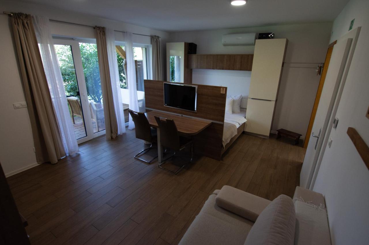 Comfort Studio with Terrace