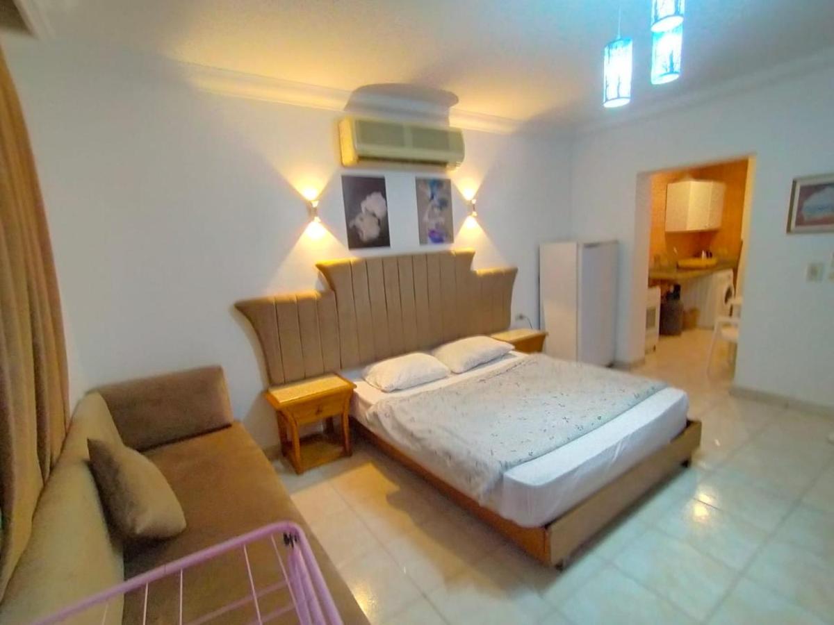 Deluxe King Studio