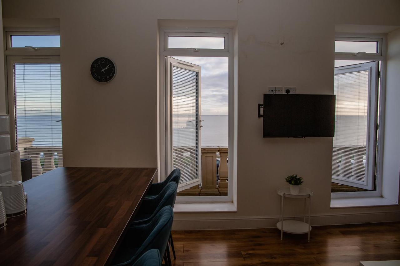 Seaview Apartments - 28-29 Marine Parade, Harwich - Perfect for business & long term stays - B&B