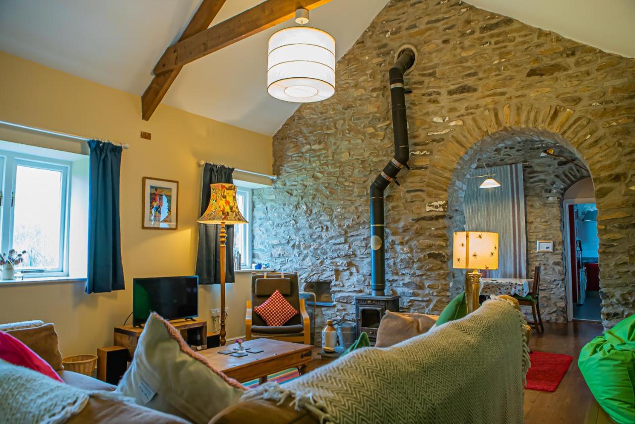 Cwt Mochyn Aberaeron - B&B Cross Inn