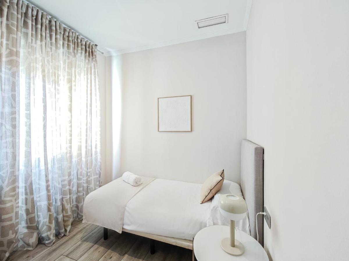 2 Bedroom Penthouse with Terrace