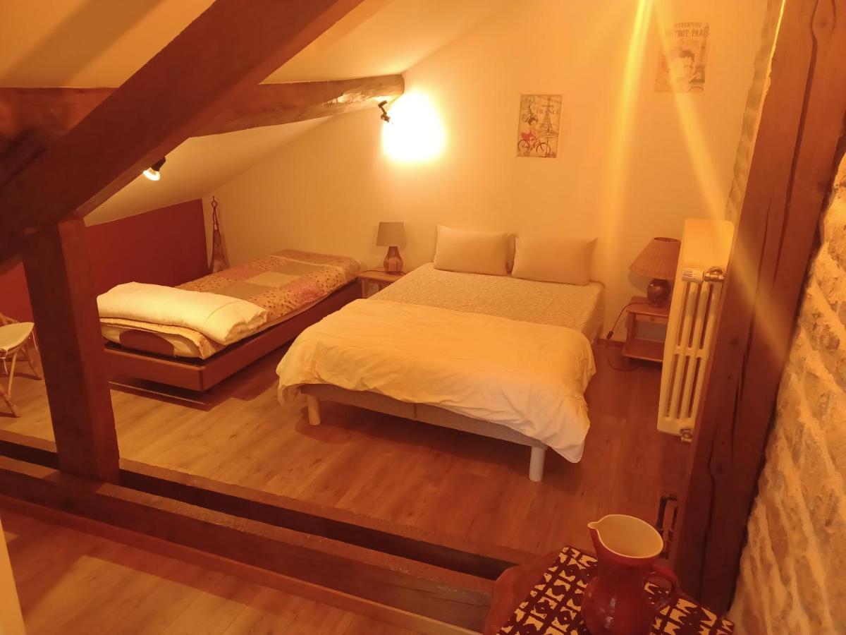 Quadruple Room with Private Bathroom