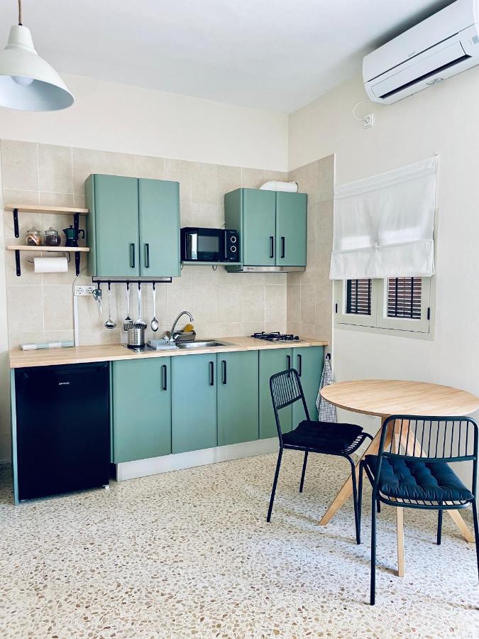 One-Bedroom Apartment with Terrace