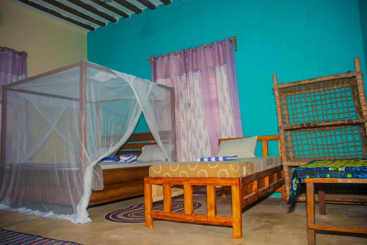 Triple Room with Private Bathroom