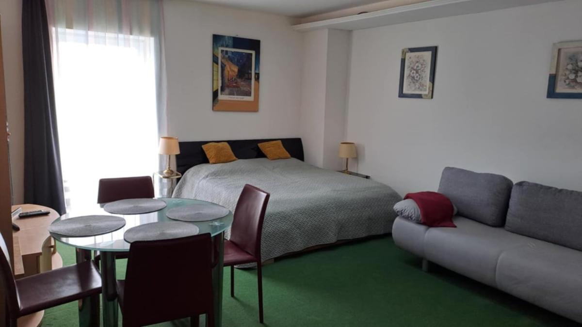 Central City 2 Apartman - Bed and Breakfast