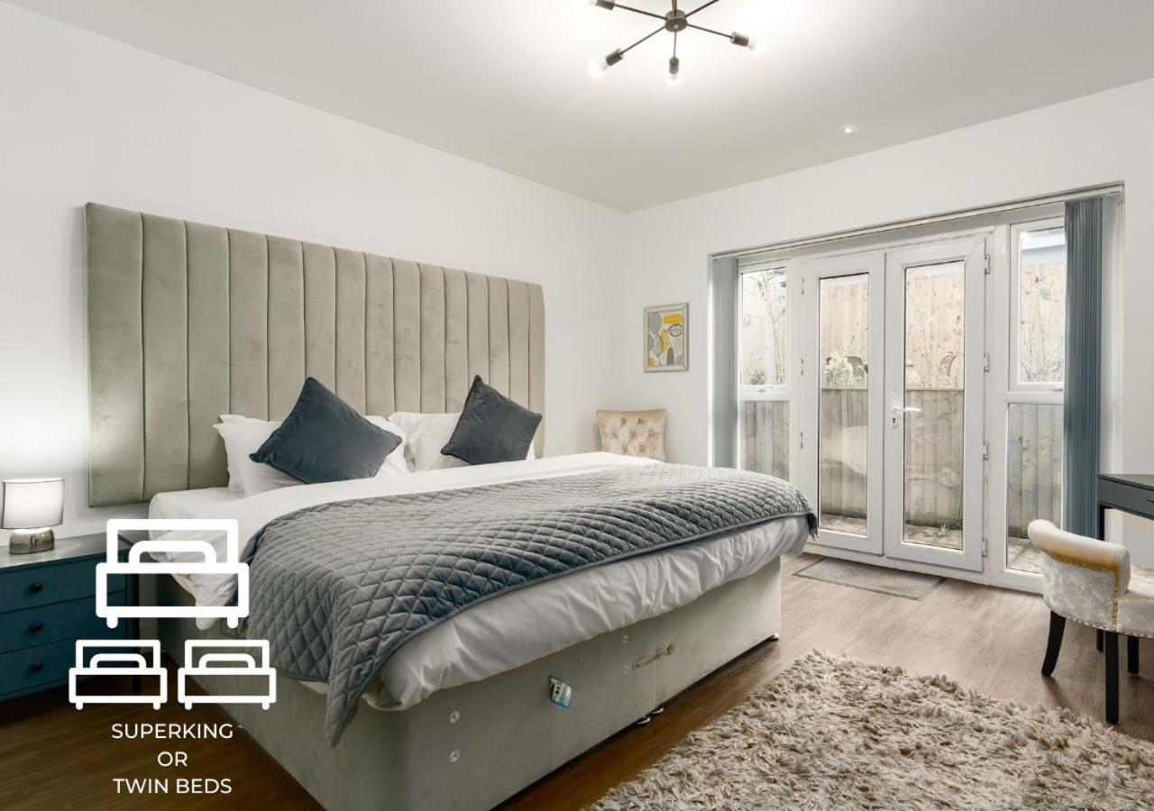 One-Bedroom Apartment with Small Terrace