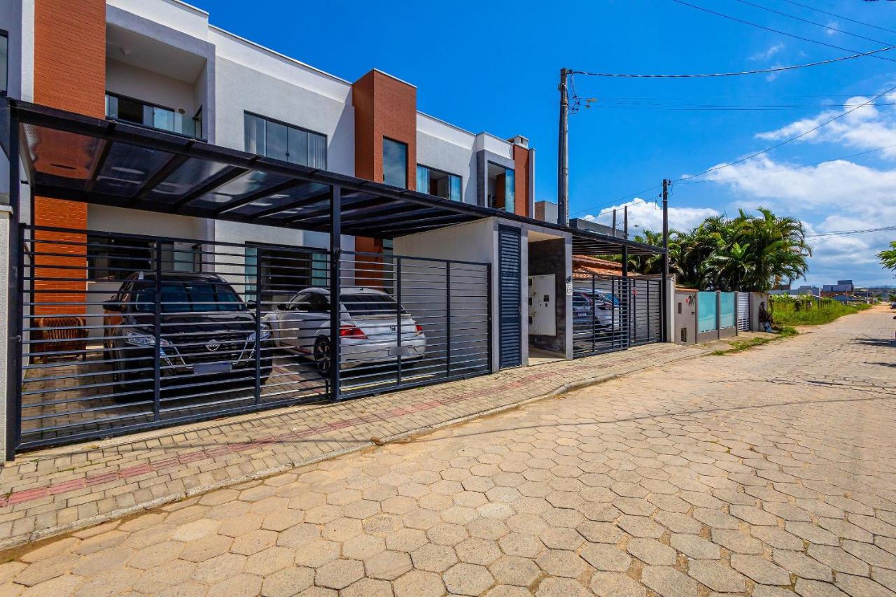 Apartamento Confortável | A 350m da Praia de Itajuba - B&B Itajubá