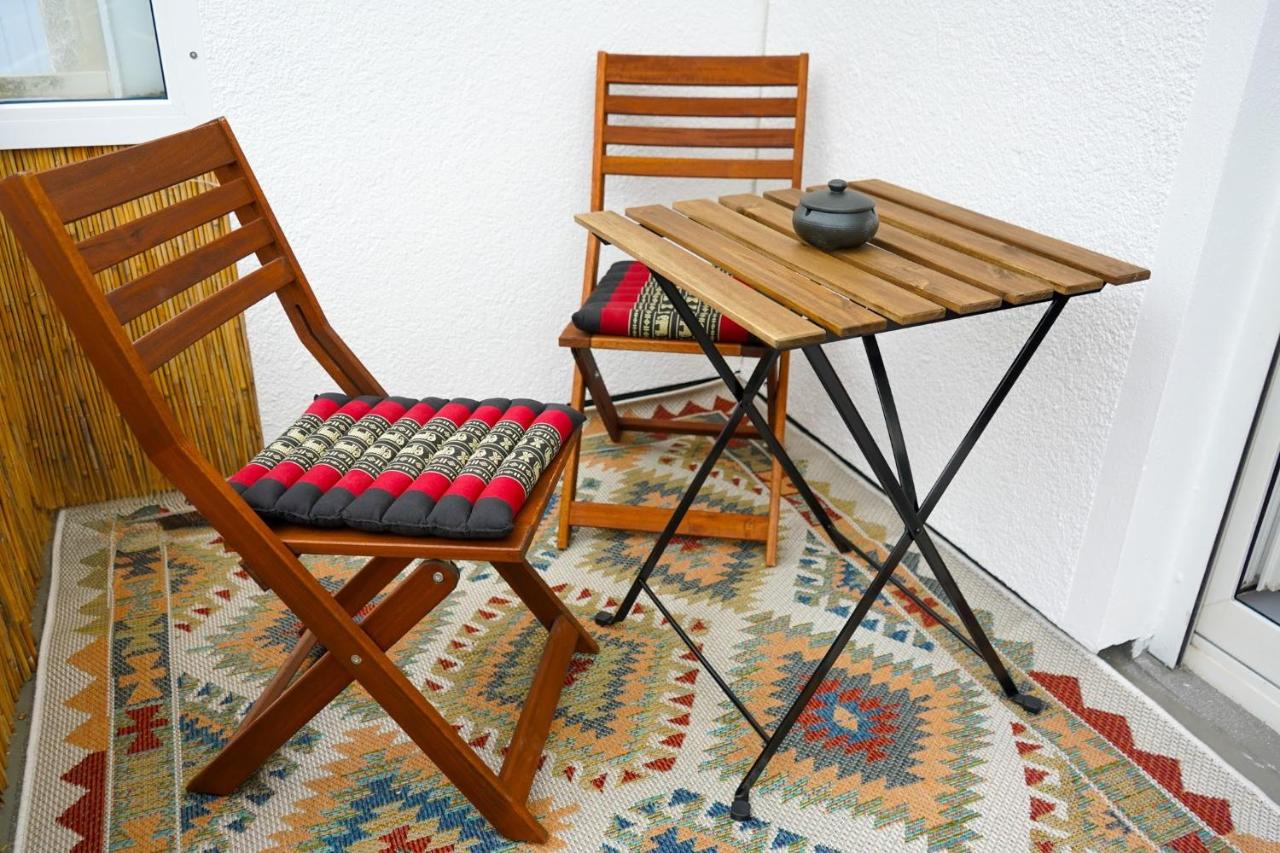 unique - 3 Zimmer - Loggia - Küche - Waschmaschine - B&B