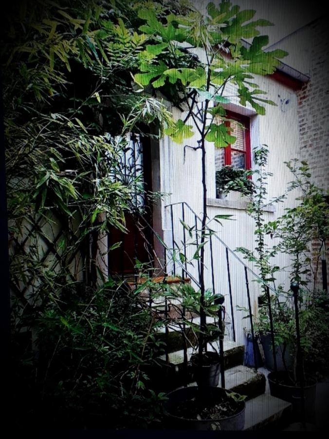 Le nichoir aux oiseaux - Bed and Breakfast