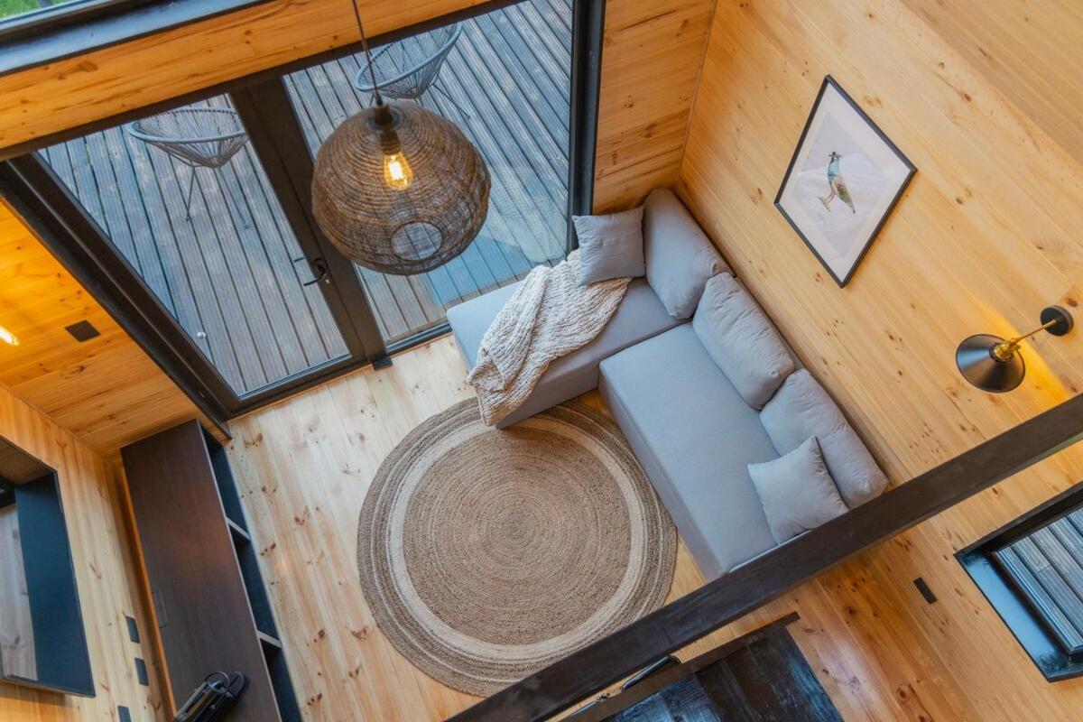 TinyAuro - B&B
