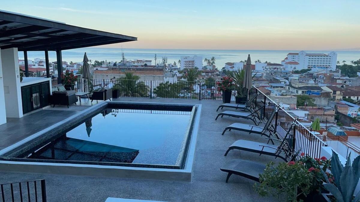 One-Bedroom Apartment with Balcony