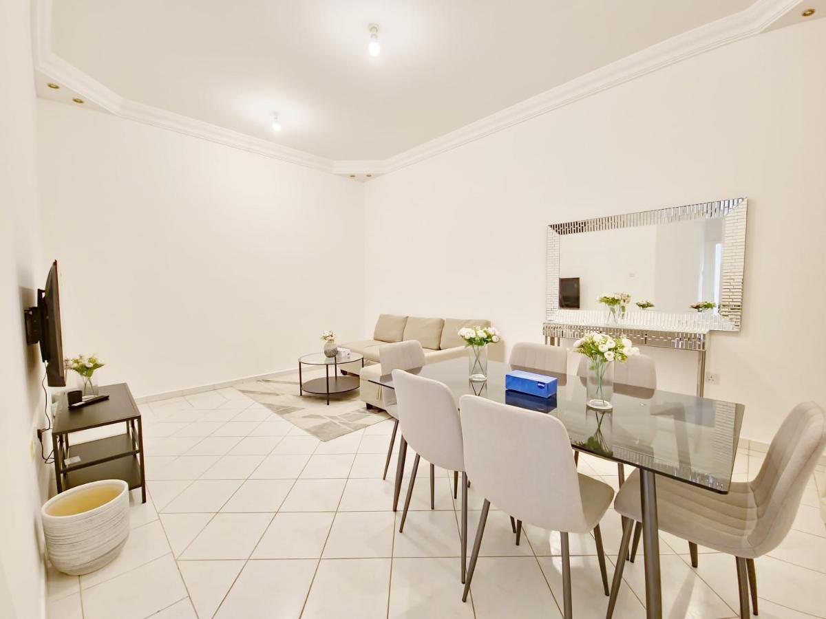 HARF22-G01-02 Cozy 2BR Apt in Abu Dhabi city - B&B