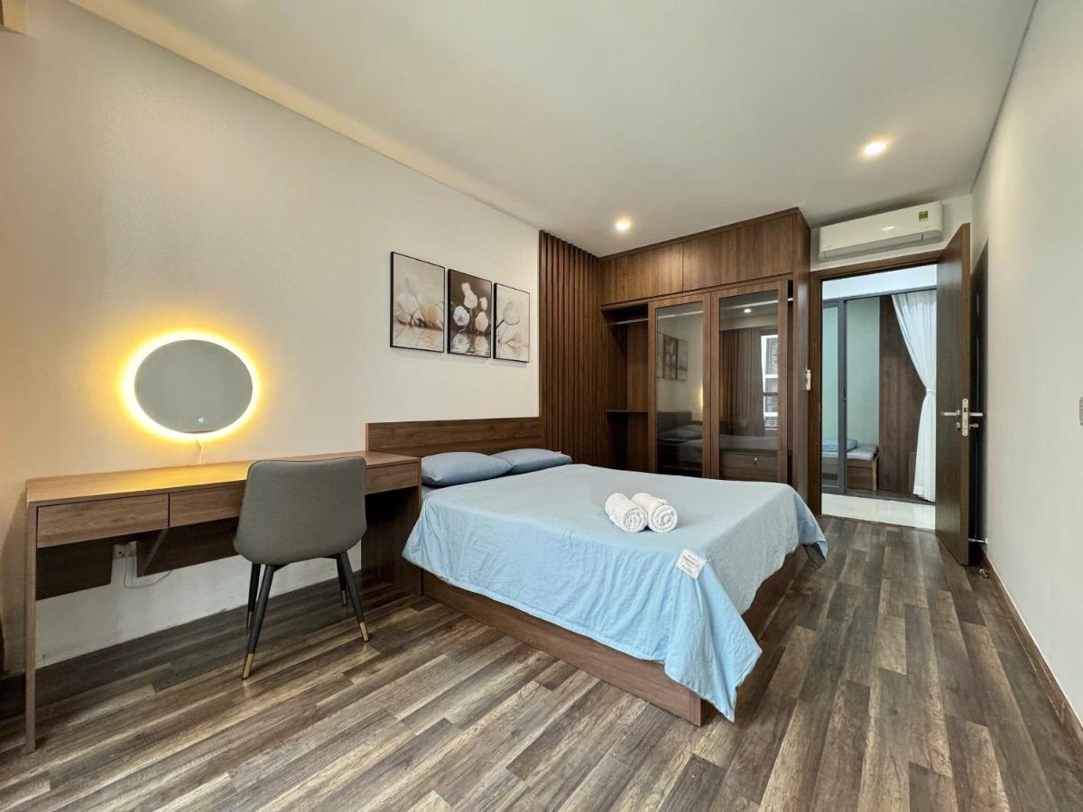 Apartamento de 3 dormitorios con balcón