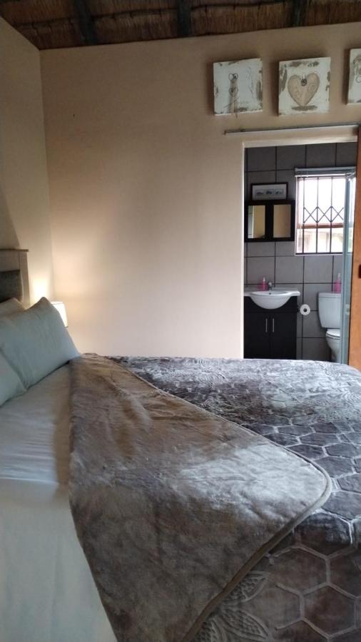 Three-Bedroom Apartment with Mountain View