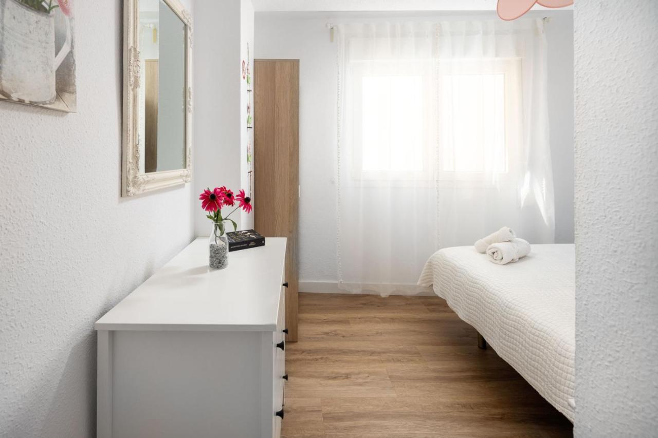 One-Bedroom Apartment with Balcony