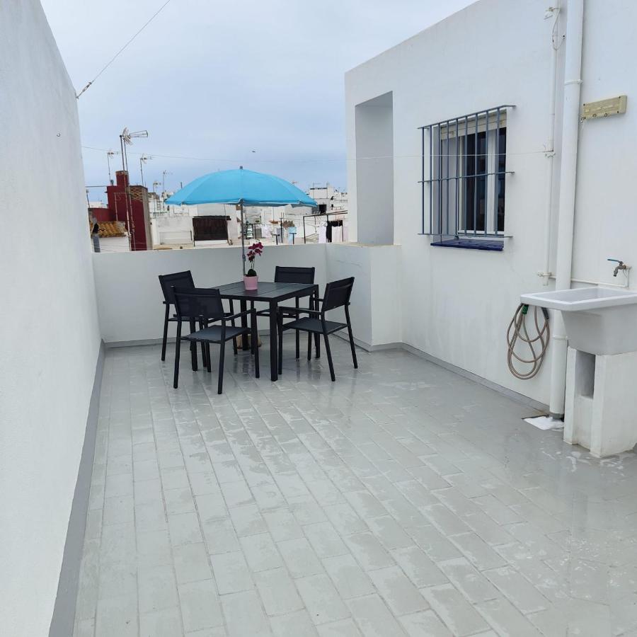 Apartamento nuevo 2 Dormitorios centro de Conil - B&B Cádice