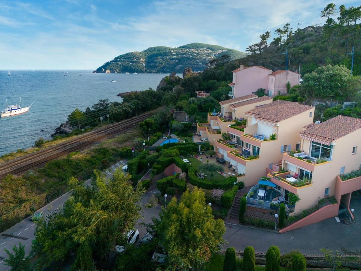 Sea View Apartment with Large Terrace & 2 Bathrooms Mandelieu - B&B Mandelieu-la-Napoule