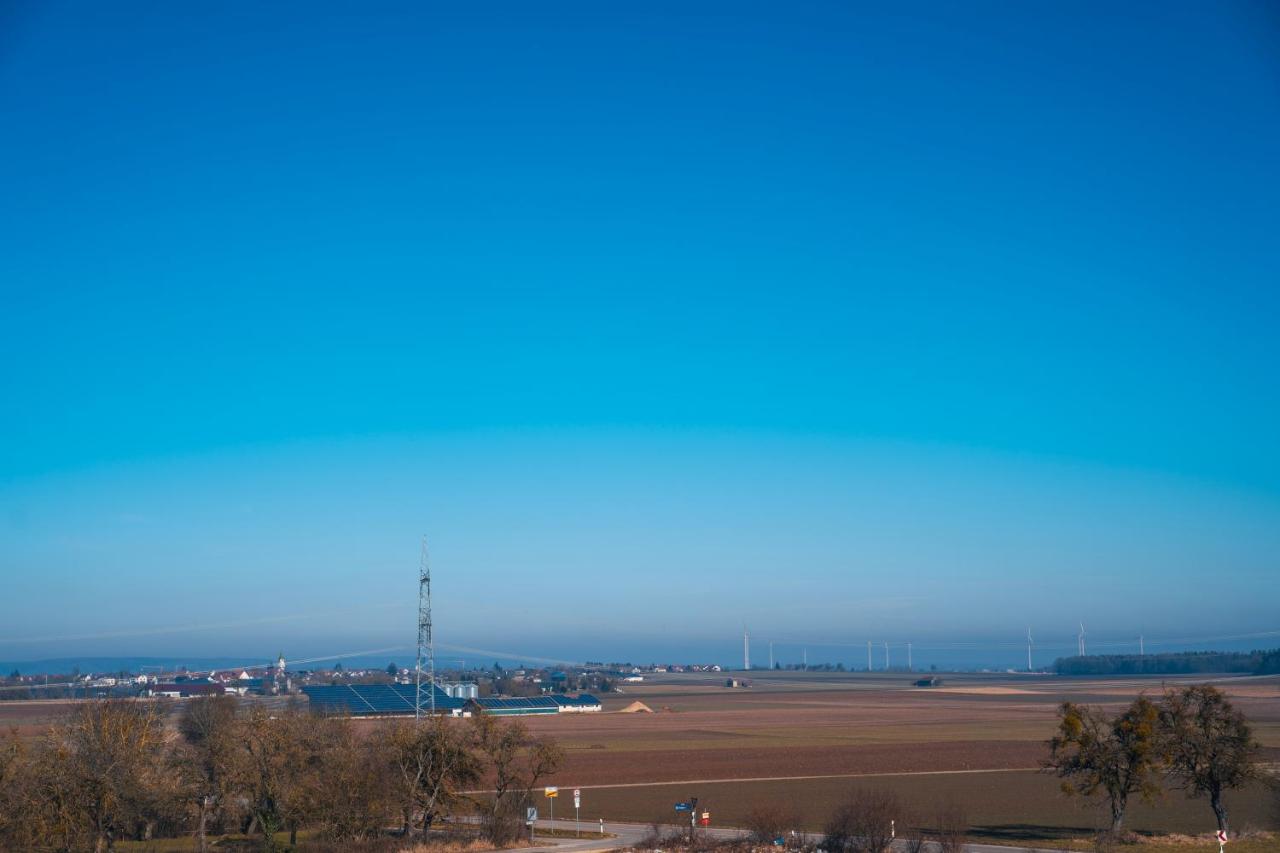 FEEL GOOD HOMES Ruhig-Klimaanlage-WLAN-Regendusche - Bed and Breakfast