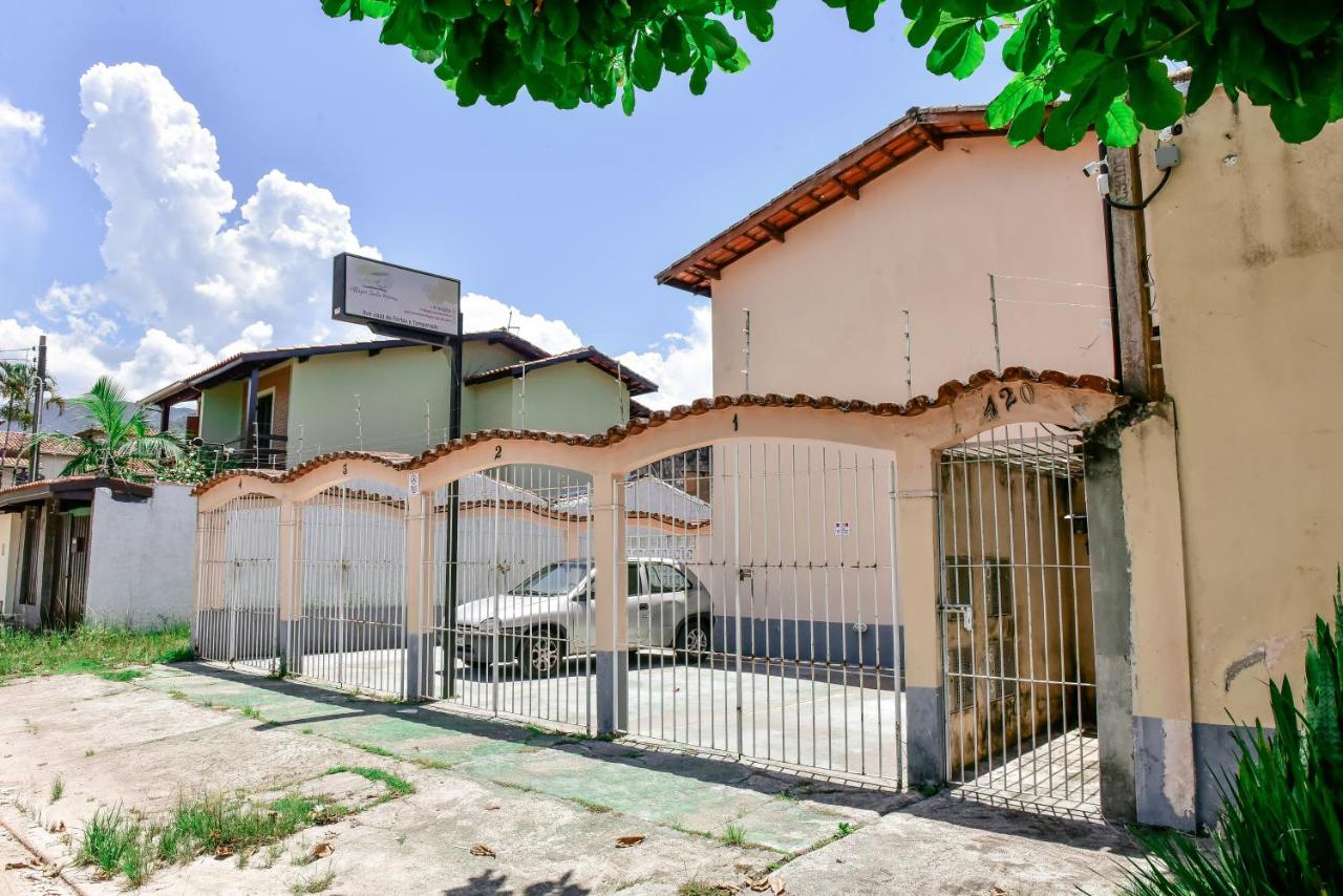 Casa adosada con dos suites en Caraguatatuba - Praia de Martim Sá - B&B Caraguatatuba