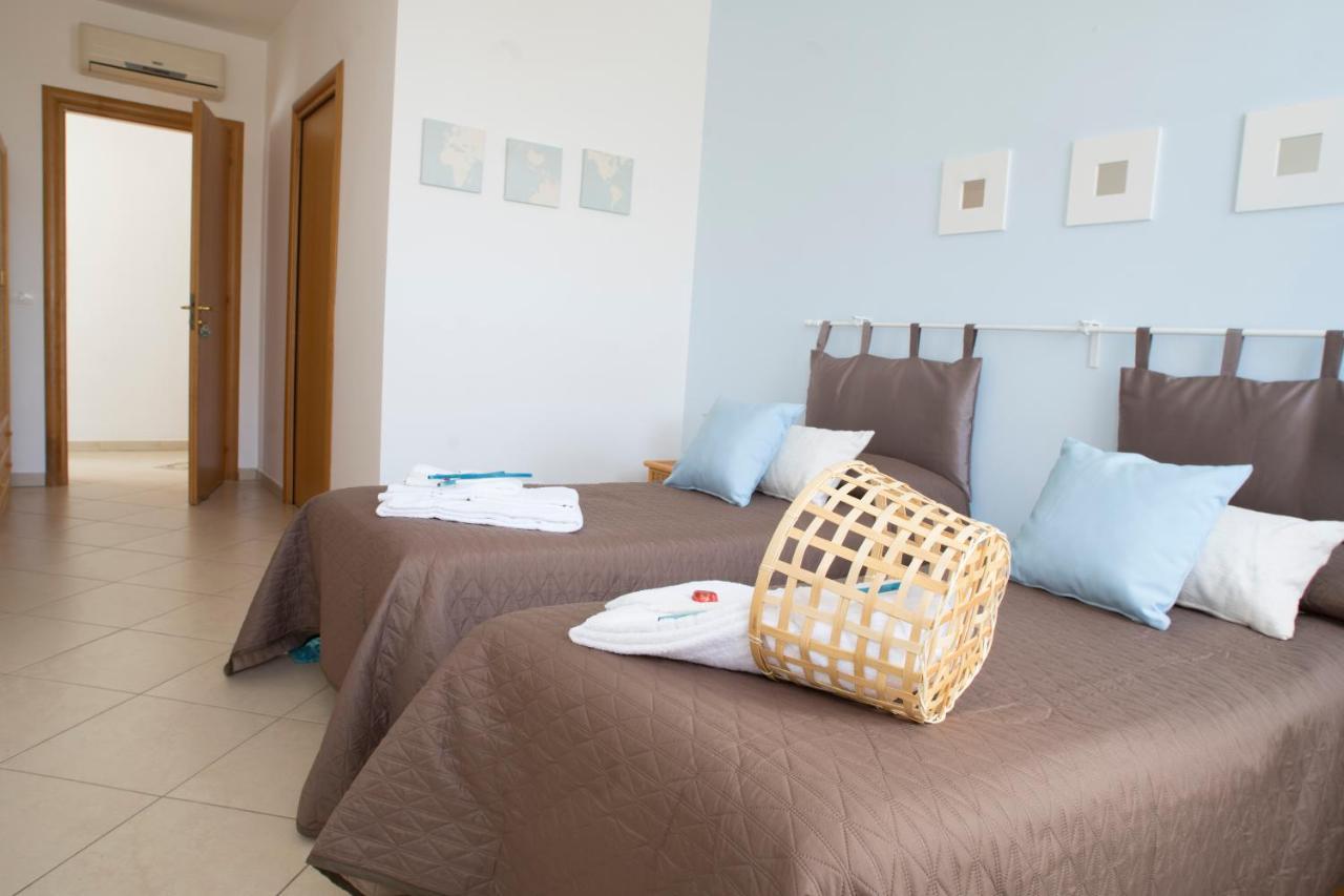 Double or Twin Room with Sea View