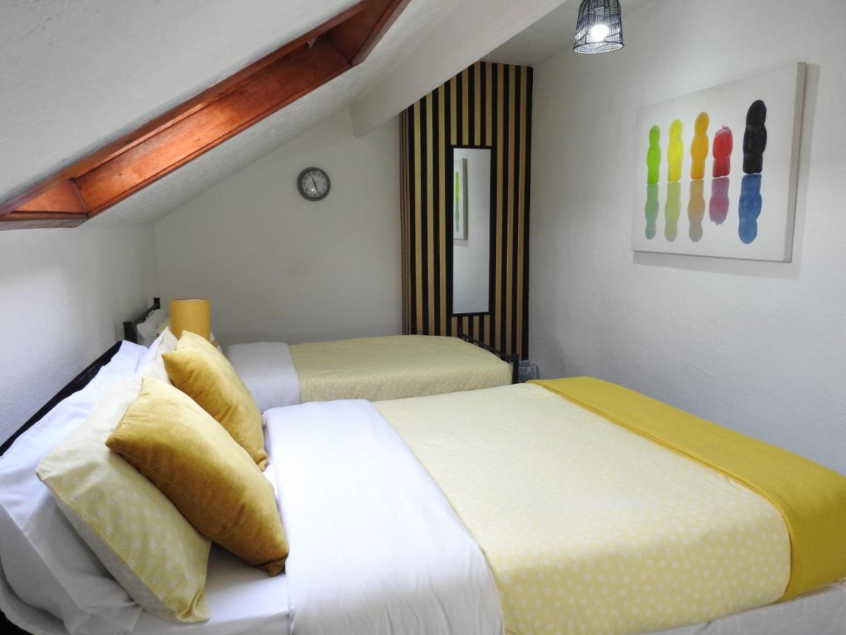 Be our Guest! Stylish-Free parking-Central location - B&B
