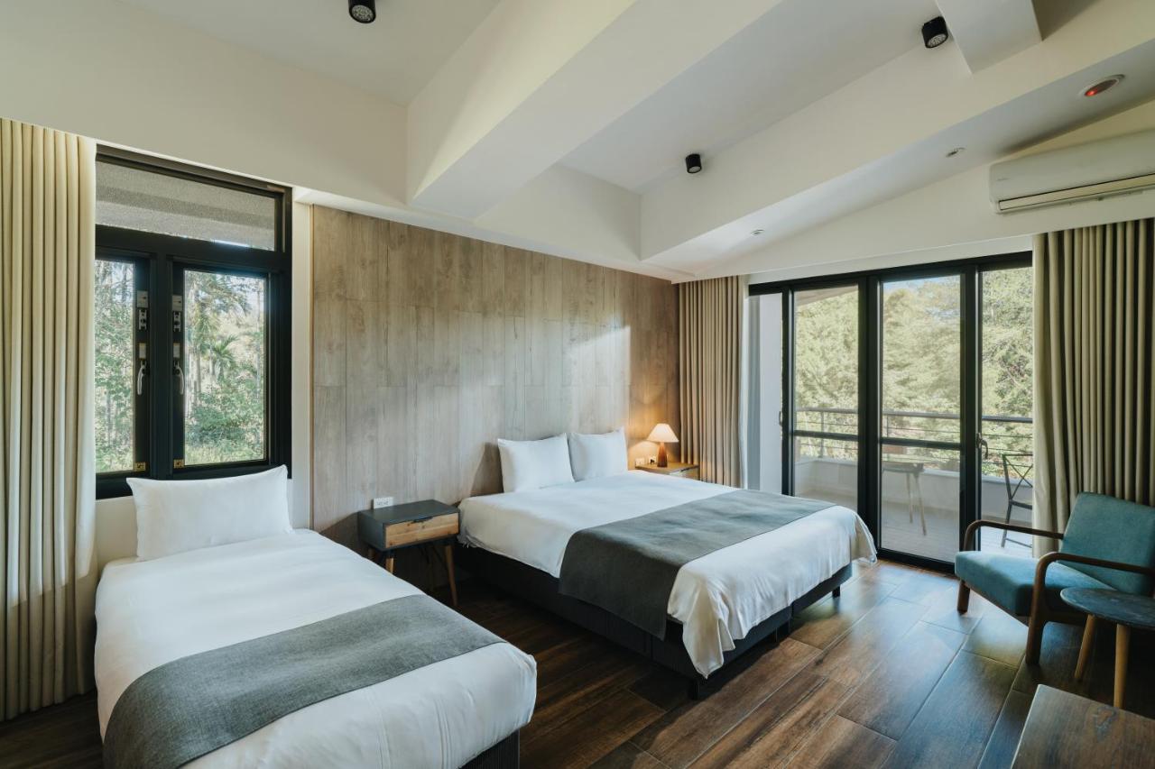Classic Triple Room with Bath