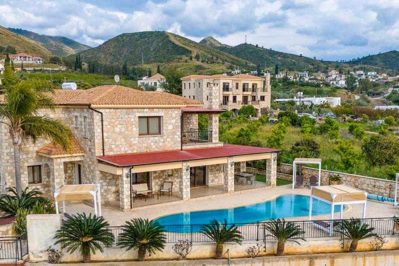 Sunset View Villa - Bed and Breakfast Argáka