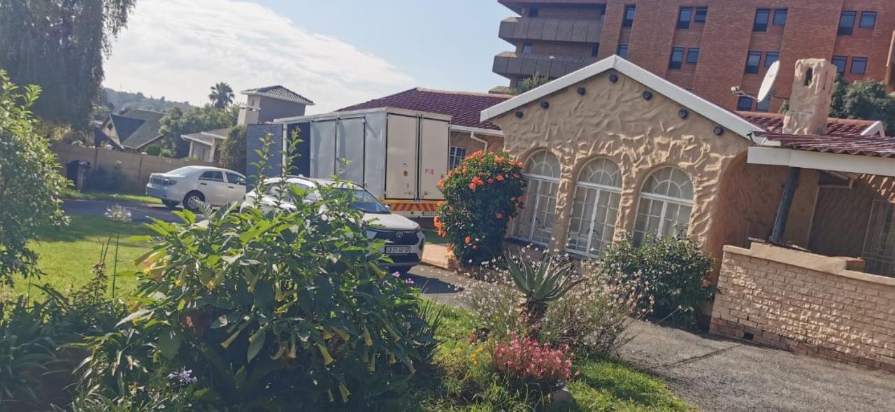 Snooze Guesthouse - B&B