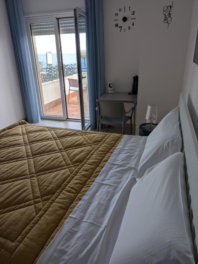 Appartement 2 Chambres avec Terrasse et Vue sur la Mer