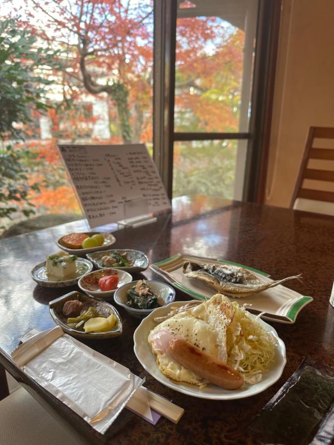 Vierbettzimmer im japanischen Stil