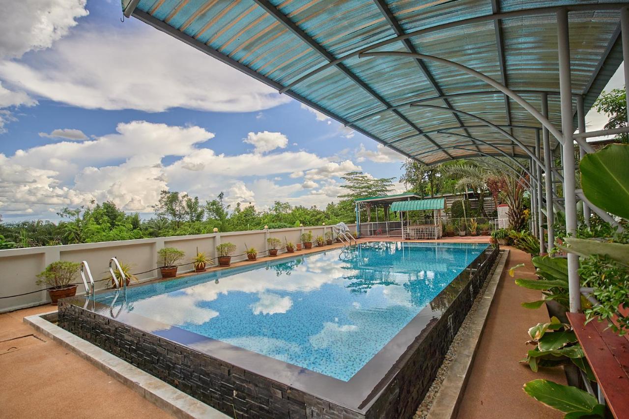 Cha-Cha Garden Chiang Mai - บ้านสวนชาช่า เชียงใหม่ - Bed and Breakfast Ban Rong Wua