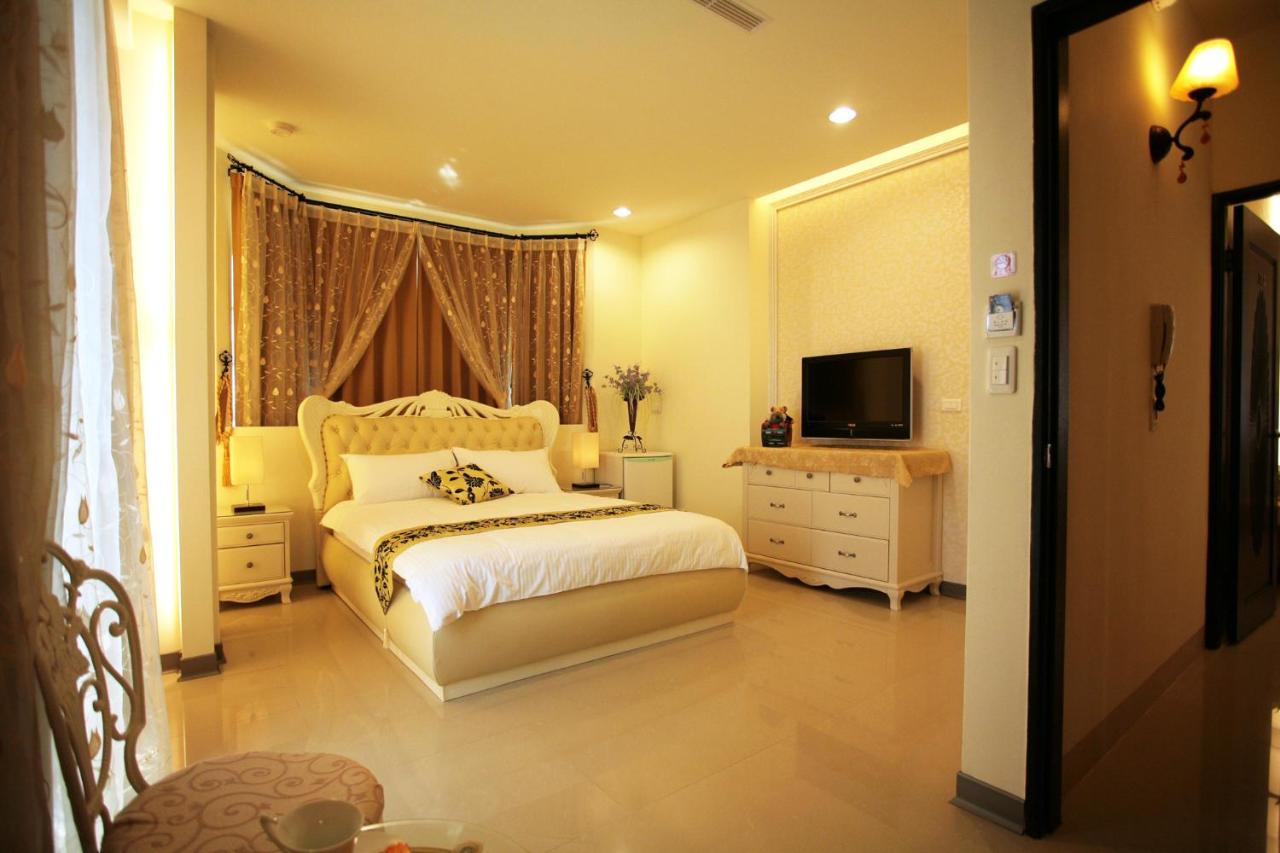 Zimmer mit 2 Queensize-Betten