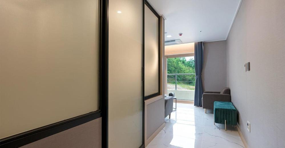 Quadruple Room 5