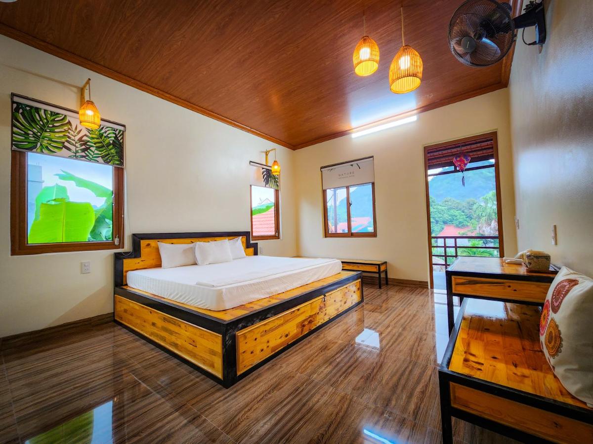 King Room with Pool View