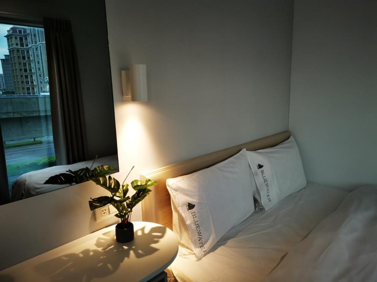 Tweepersoonskamer met Gedeelde Badkamer
