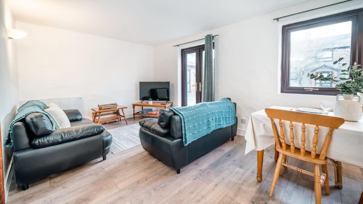 Fabulous 2 Bedroom Holiday Cottage nr Bude - Bed and Breakfast Bude
