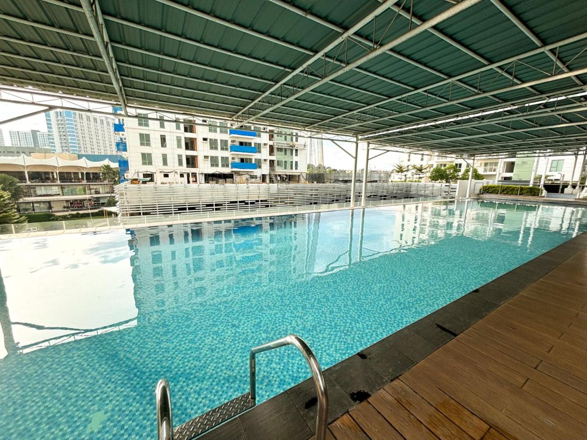Abreeza Place Cozy Condo - B&B
