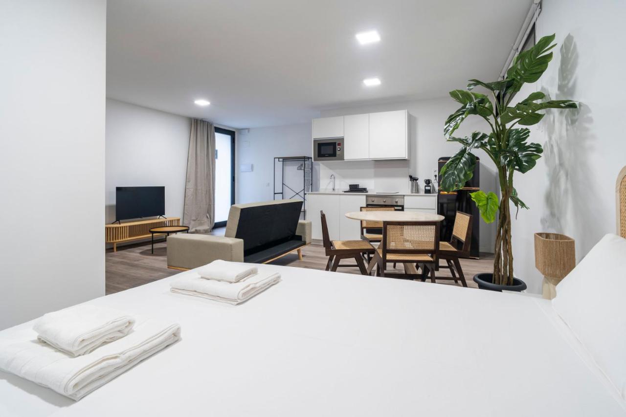 VLC Host - Tamarit - B&B Valencia
