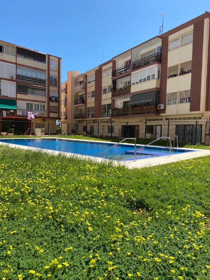 Precioso apartamento con piscina - B&B