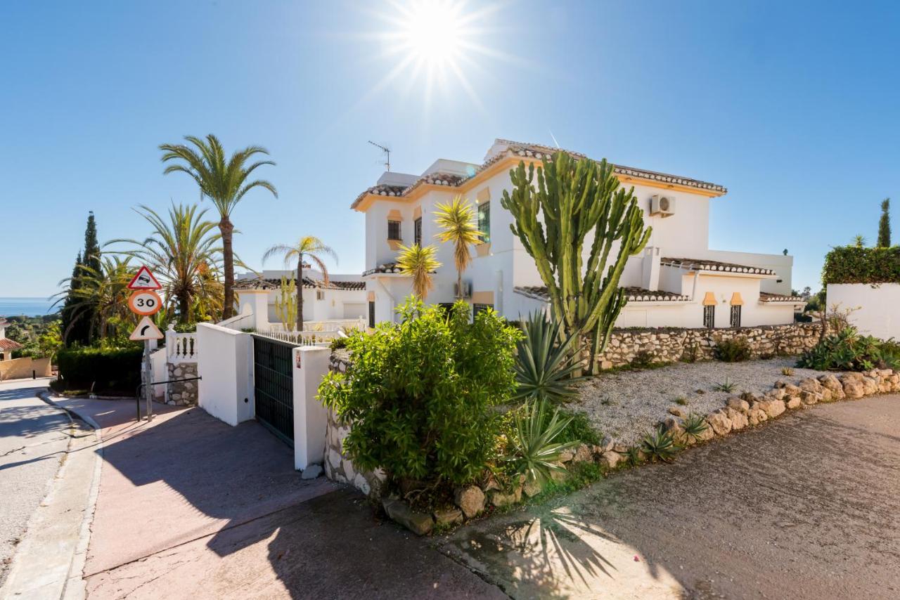 Villa Panorama - Sea View Villa with Private Pool - Bed and Breakfast Mijas Costa