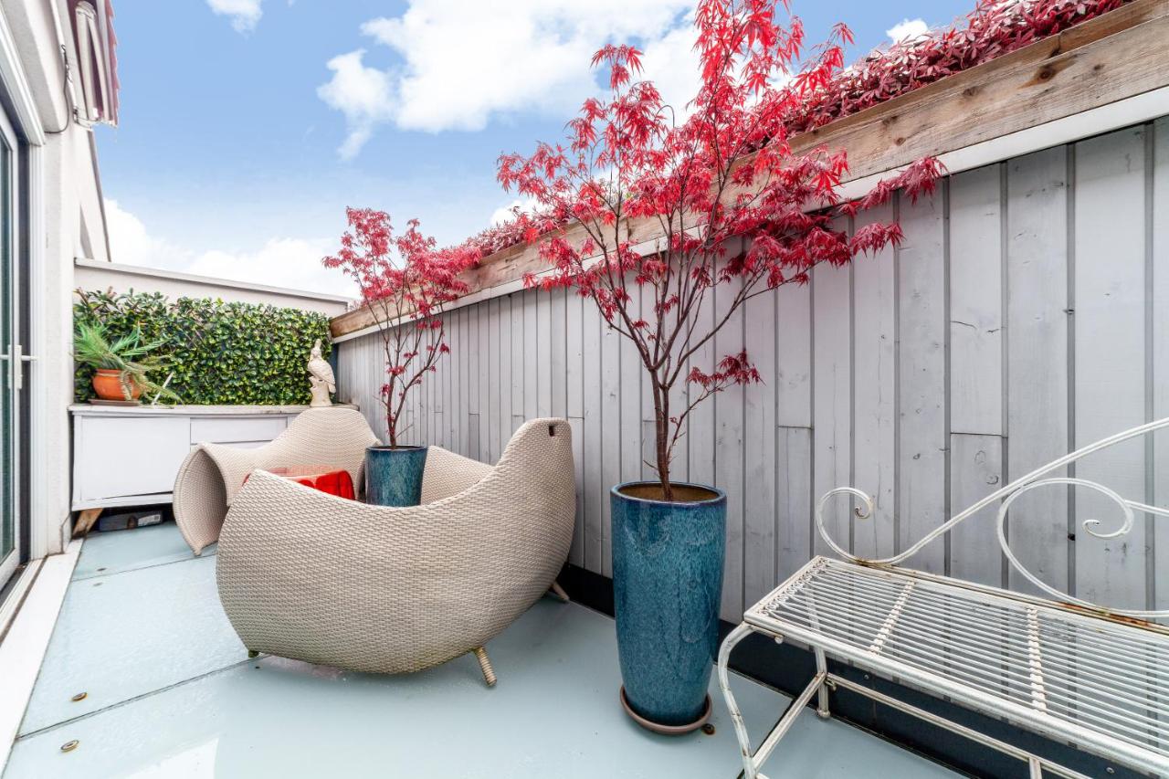 Charming 3BR Shoreditch Duplex Loft with Balconies - B&B Londres