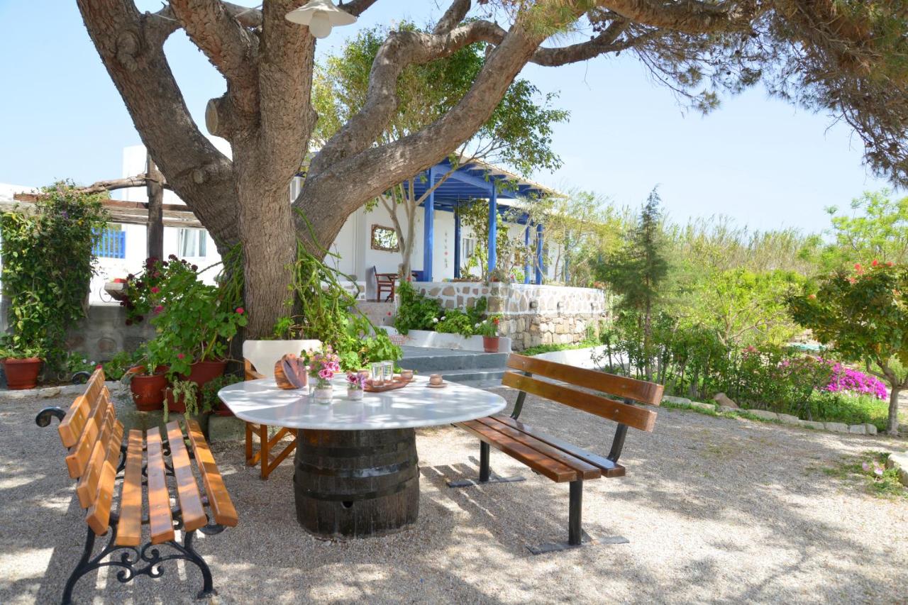 Gemilos Nook - B&B Adámas
